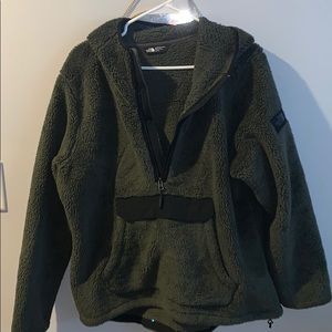 The North Face Pullover